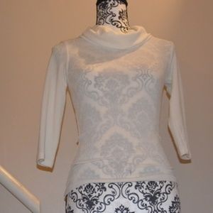 Loose Turtle Neck Shirt